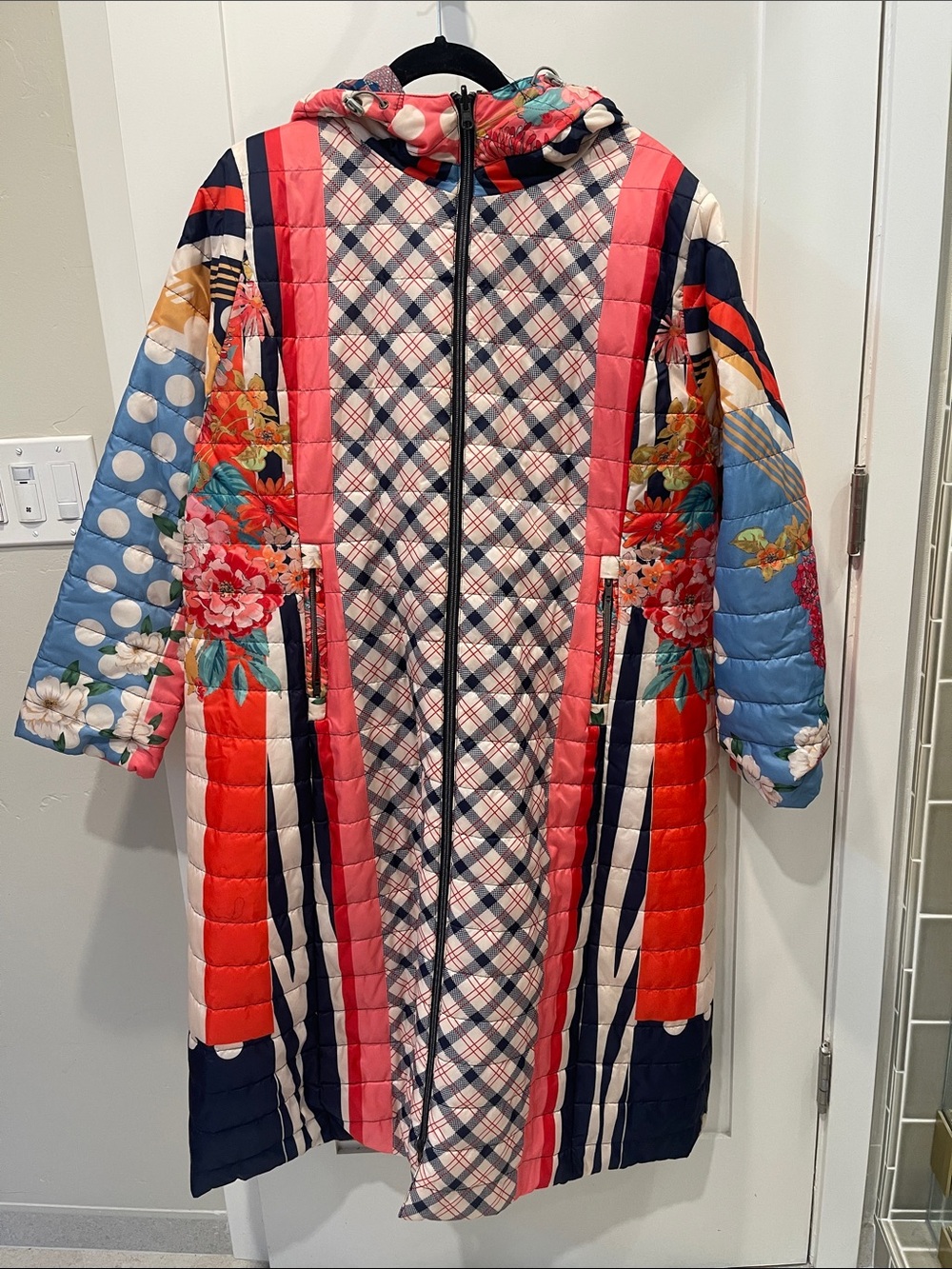 Johnny Was Reversible Coral, Navy & Light Blue Quilted Hooded Puffer Coat Sz XL